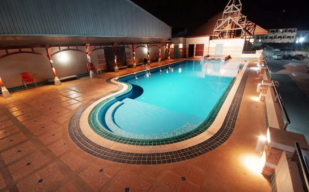 Dhevaraj Hotel Nan Exterior foto